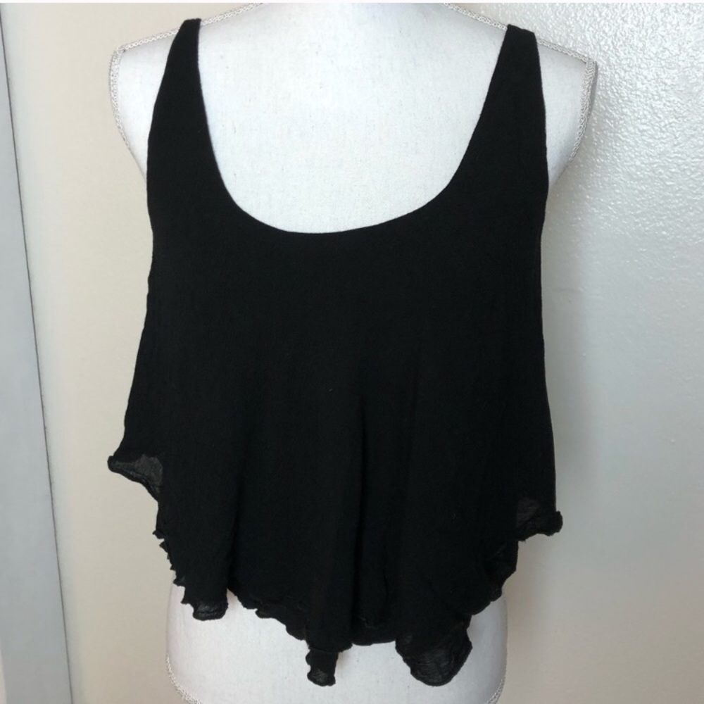 Free People Black Crop Tank 🖤